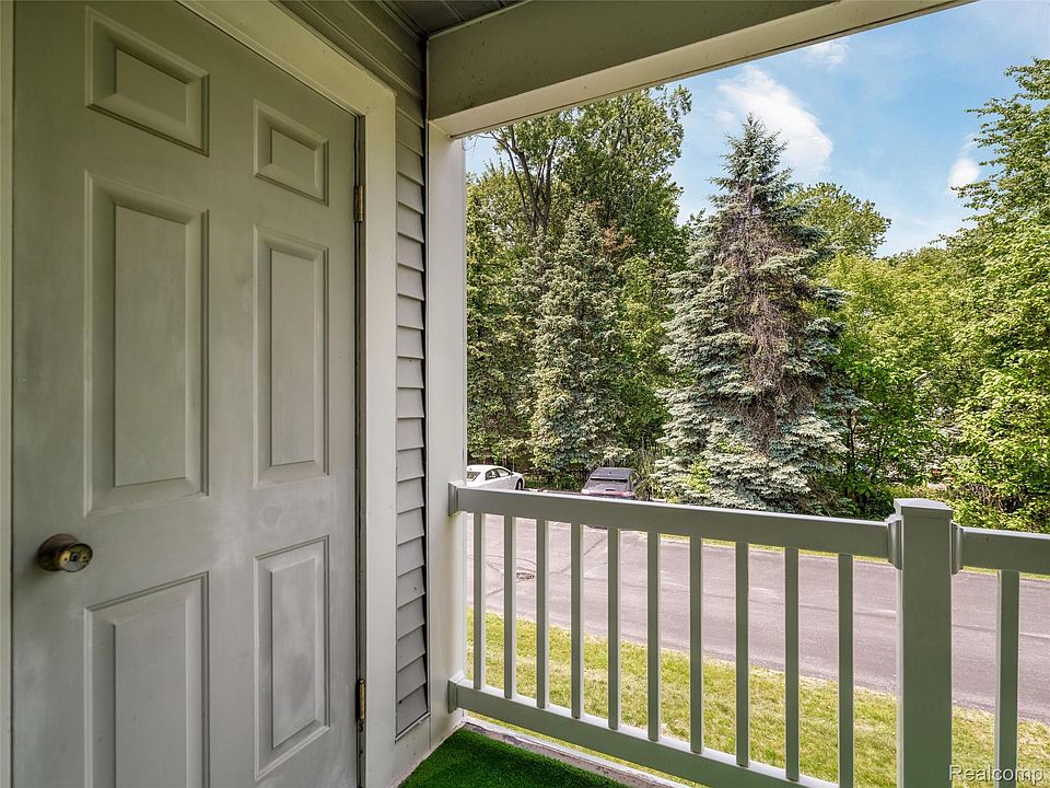 1127 S Lake Dr Unit 206, photo 8