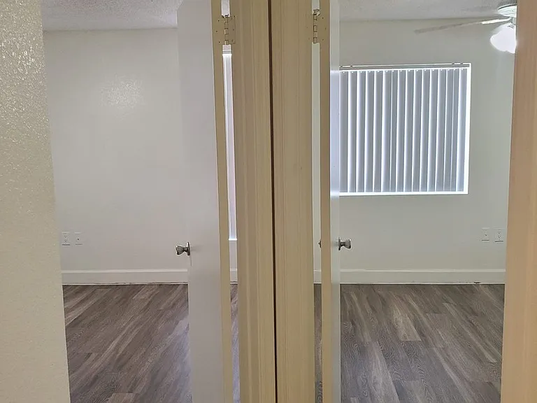 3637 W Angela Dr — Photo 21