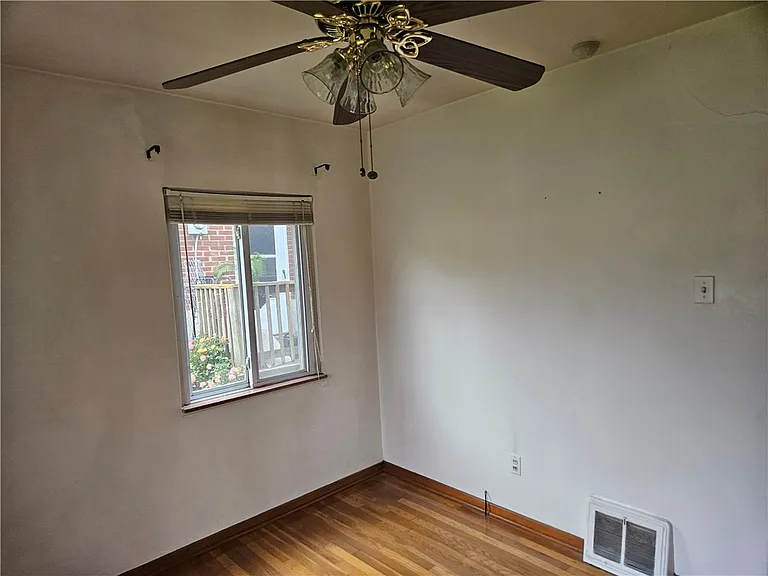 706 Upston St #FRONT — Photo 27