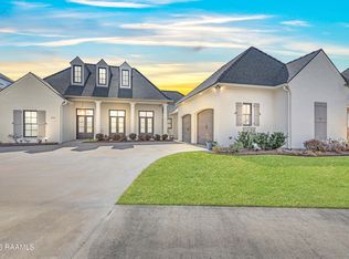 200 Vineyard Row, Lafayette, LA 70508