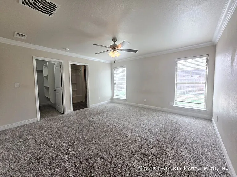 9411 Sagebrush Ave — Photo 10