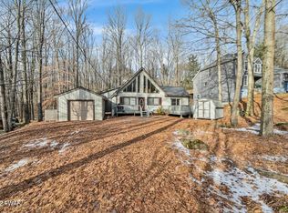 2685 Rockway Rd, Lake Ariel, PA 18436