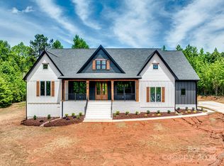 717 Barbary Pl, Lincolnton, NC 28092