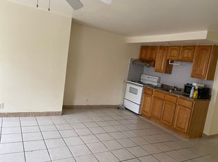 1144 S 9th St #2, Philadelphia, PA 19147