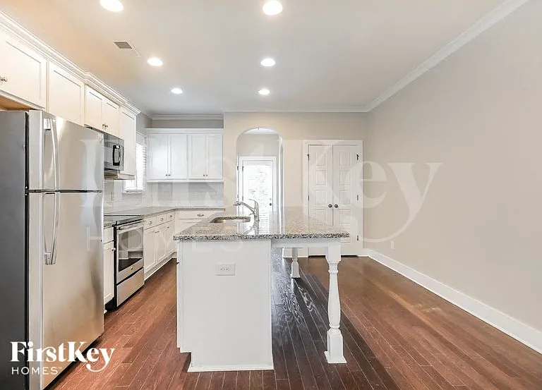 4881 Mountain Gap Dr — Photo 5