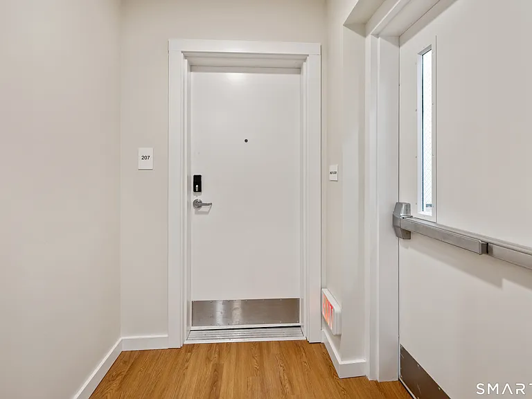 1355 Main St #302 — Photo 15