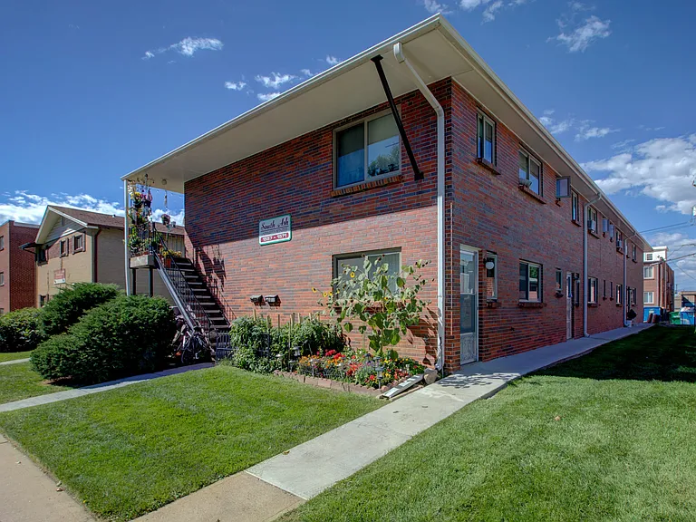 1557 S Ash Street — Photo 17
