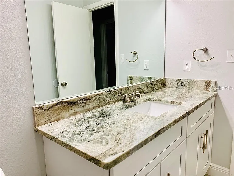 205 Babson Dr — Photo 16