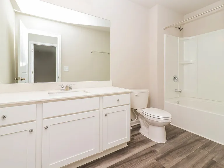 506 Knightsbridge Ln — Photo 16