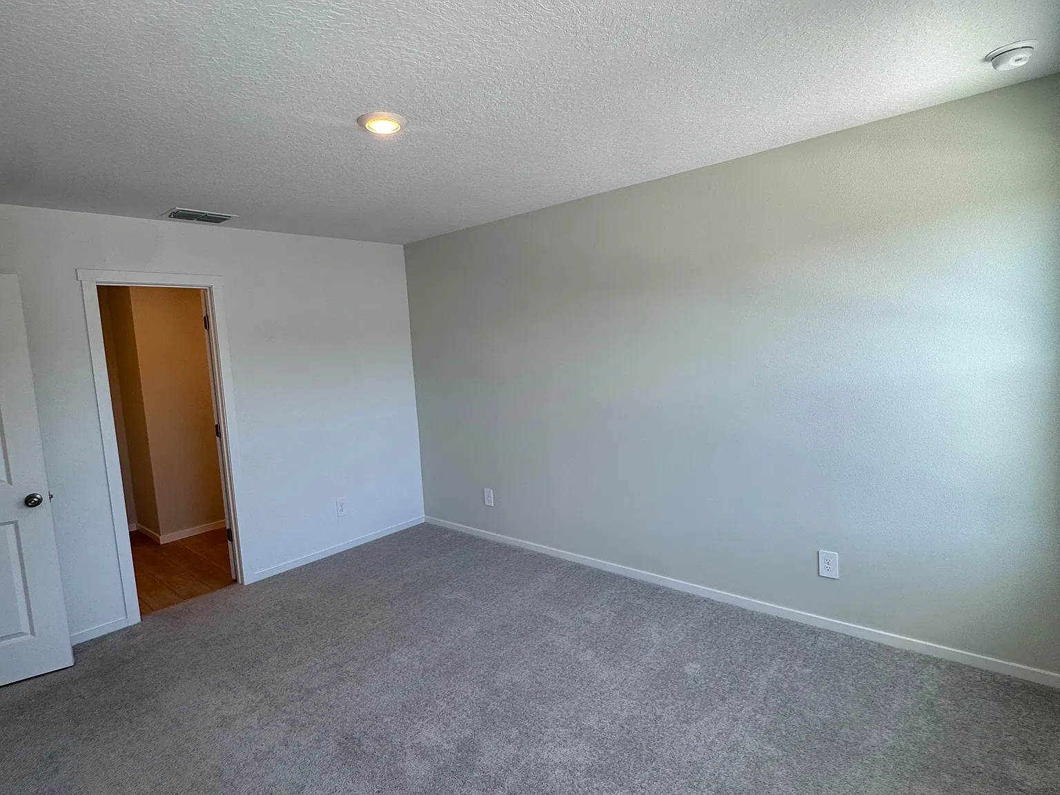3 bed, 2.5 bath, $2,250 — Photo 3