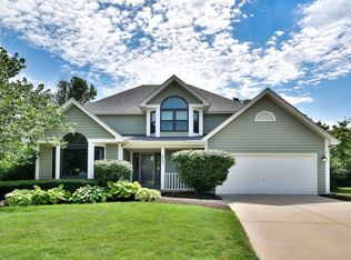 2243 Innisbrook Ct, Aurora, IL 60504