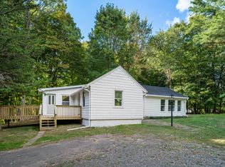 316 Jinny Hill Rd, Cheshire, CT 06410