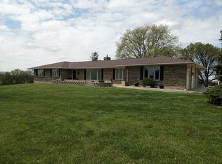 8800 Davey Rd, Lincoln, NE 68517