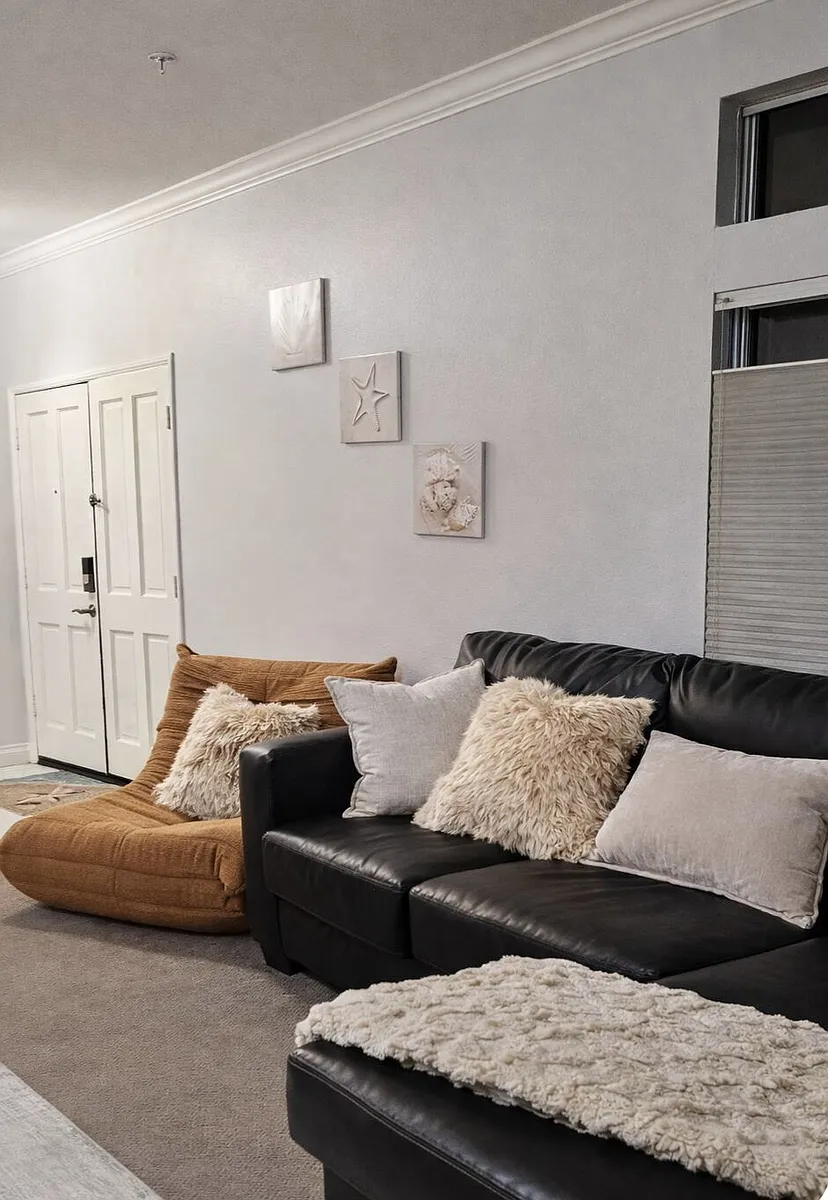 Building Photo - 4581 Warner Ave #205