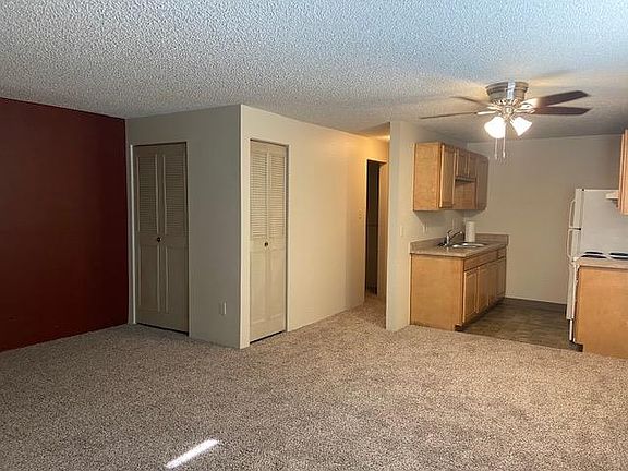 LR, Kitchen, Pantry, Coat Closet