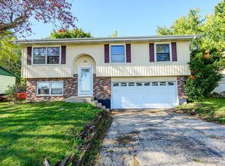 1407 Jefferson St, Lake In The Hills, IL 60156