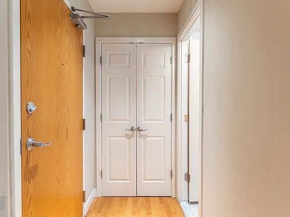 4th image of 1440 Columbia Rd NW APT 303