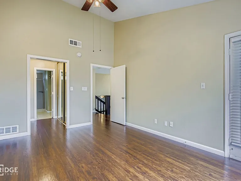 3323 Augusta Blvd — Photo 10