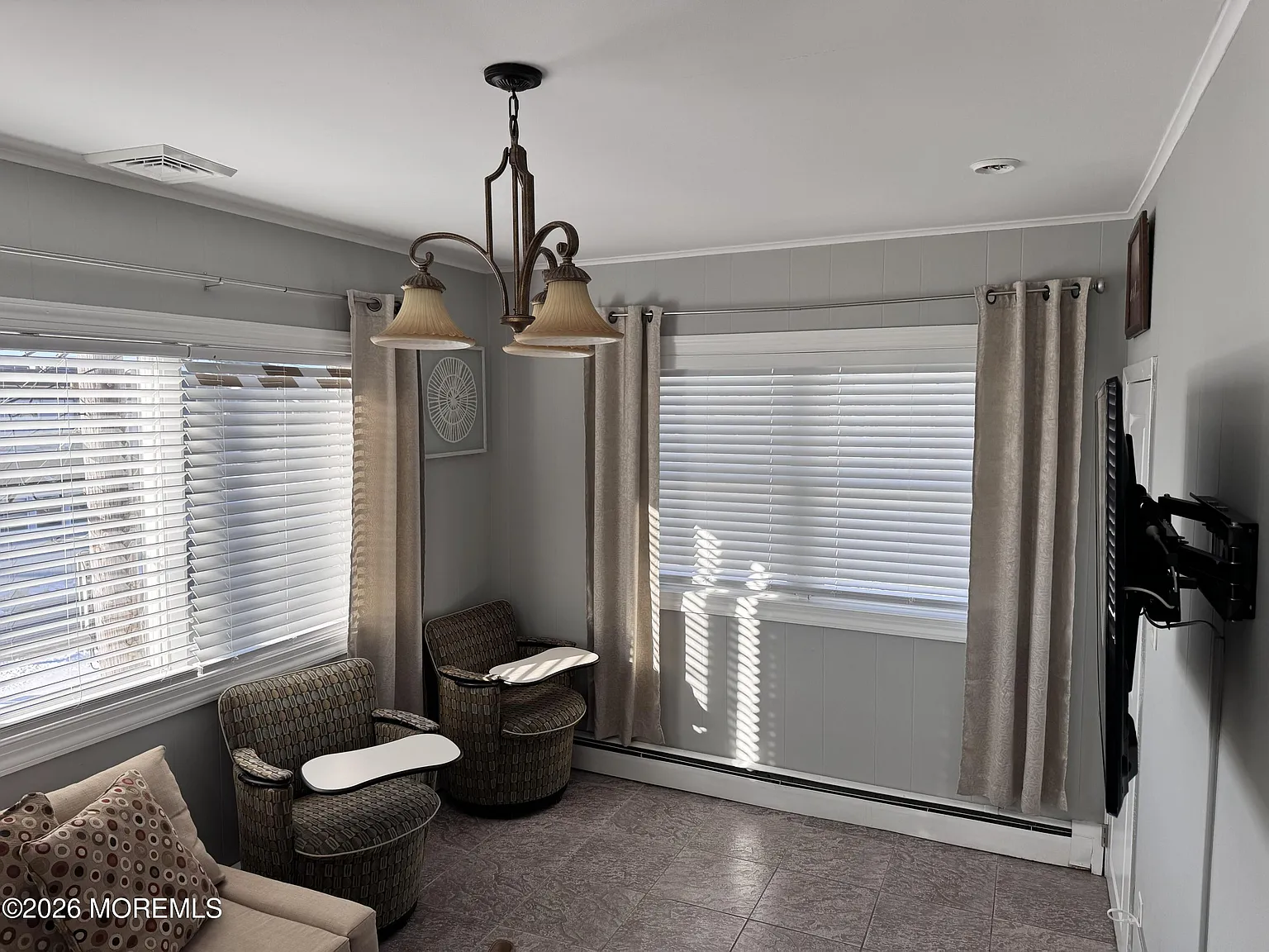 2 bed, 800 sqft, $2,600 — Photo 3