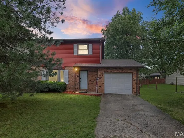 711 Fort Henry Rd, Belleville, IL 62221