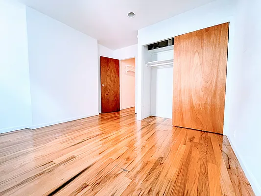 Rented by HOLTON REAL ESTATE INC. | media 7