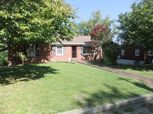 204 Stratford Dr, Richmond, KY 40475