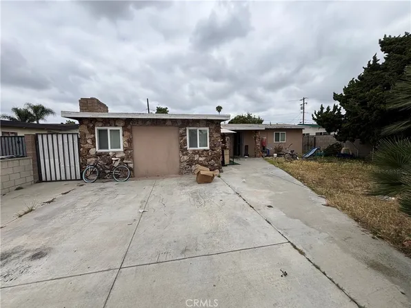 9841 Chanticleer Rd, Anaheim, CA 92804