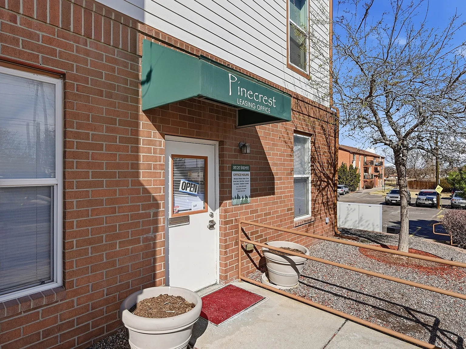 Pinecrest Apartments — Photo 1