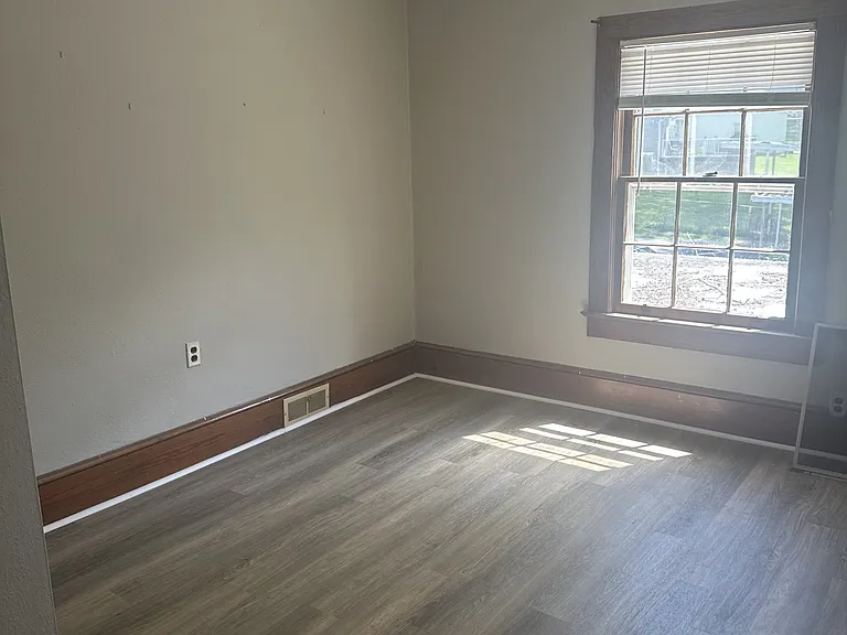 114 Brookside Rd #4 — Photo 4