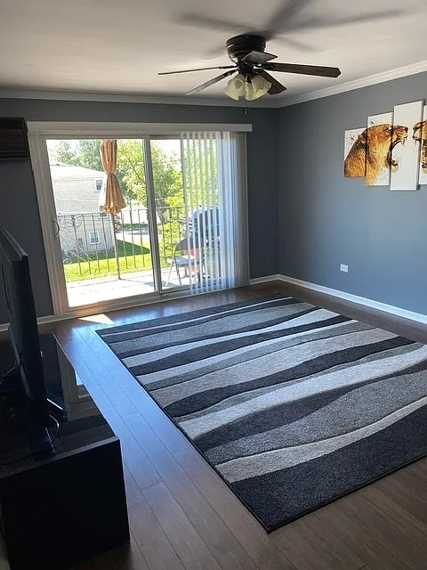 2 bed, 1200 sqft, $2,250 — Photo 2
