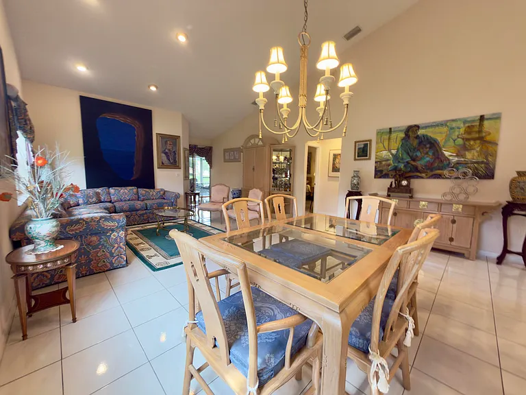 7922 Sandy Pointe Dr — Photo 19