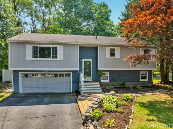 197 Breezy Knolls, Groton, CT 06355