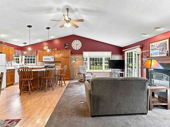 5th image of 2019 Highland Cir W