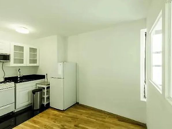 18 King St #8