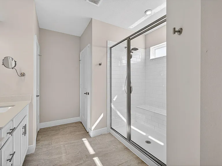 10916 SW Robbia Way — Photo 32