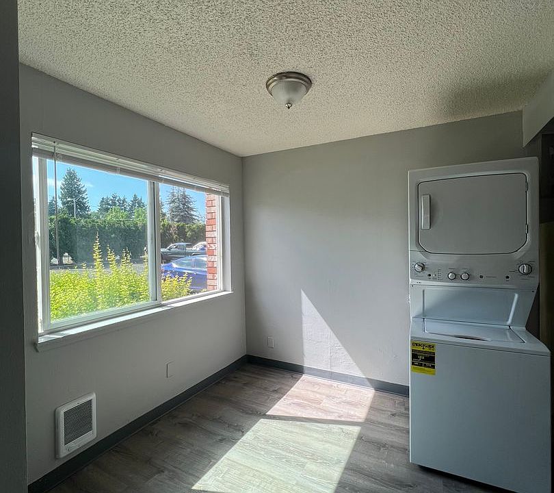 Ascot Place Apartments 110 & 114 SE 146th Ave Portland, OR Zillow