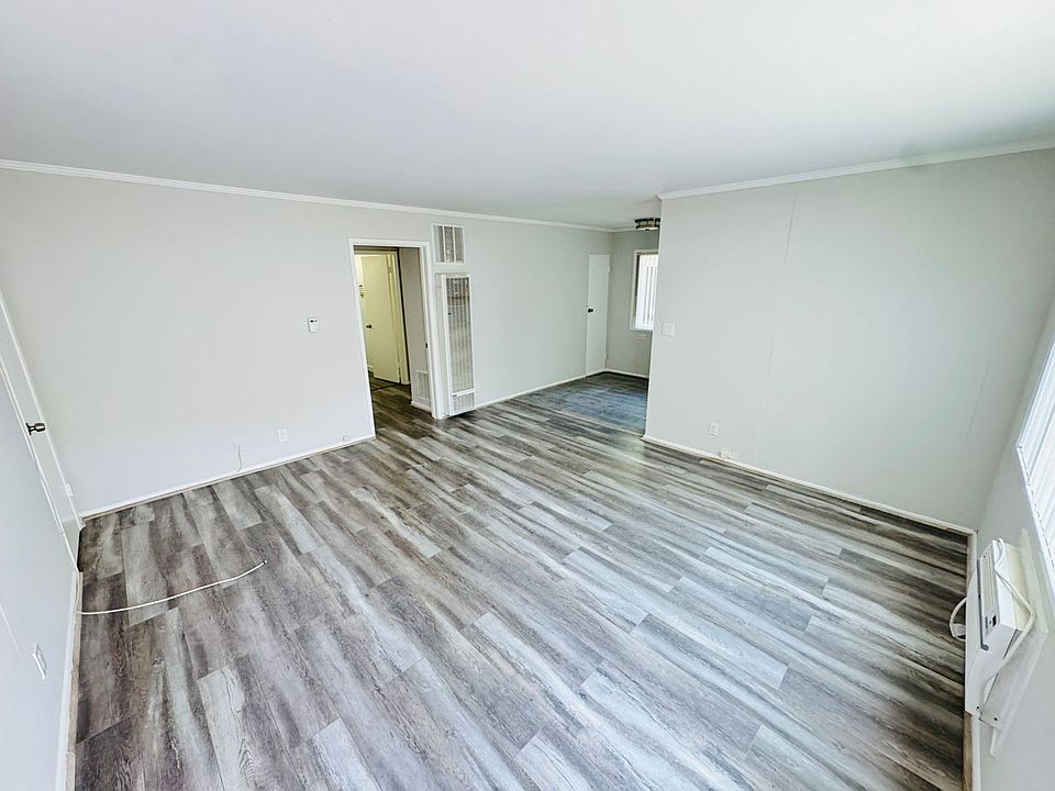 1st image of 10717 Bloomfield St APT 2