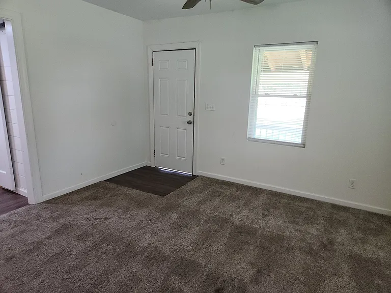 15625 E 11th St #3 — Photo 13