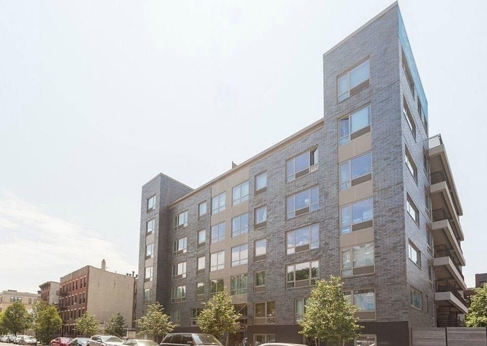 1st image of 500 Sterling Pl APT 5L