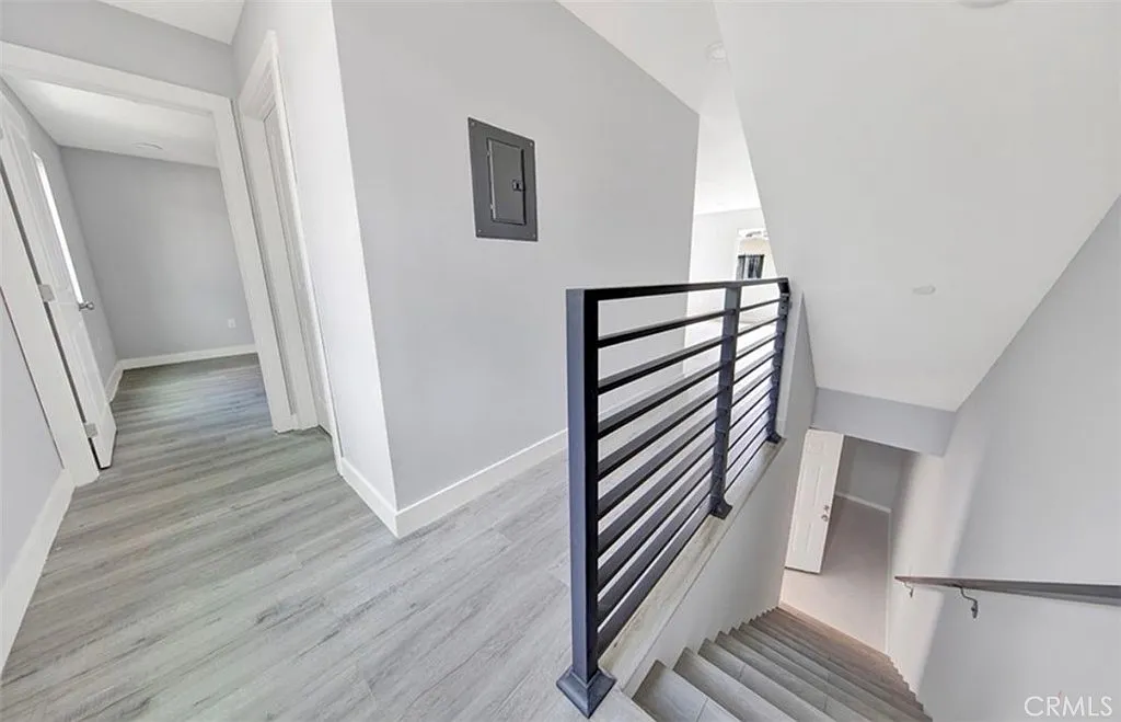 3 bed, 1600 sqft, $3,500 — Photo 2
