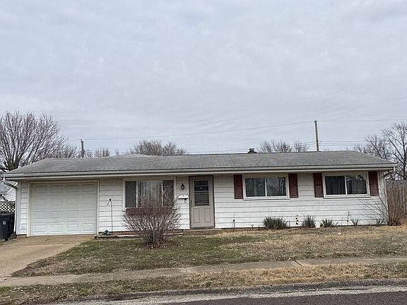 3rd image of 1722 Florence Ave