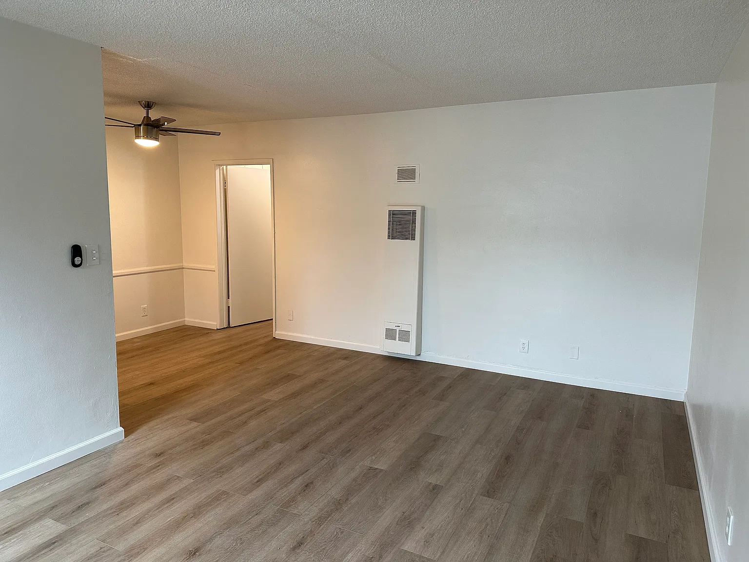2320 Glendale Blvd — Photo 1
