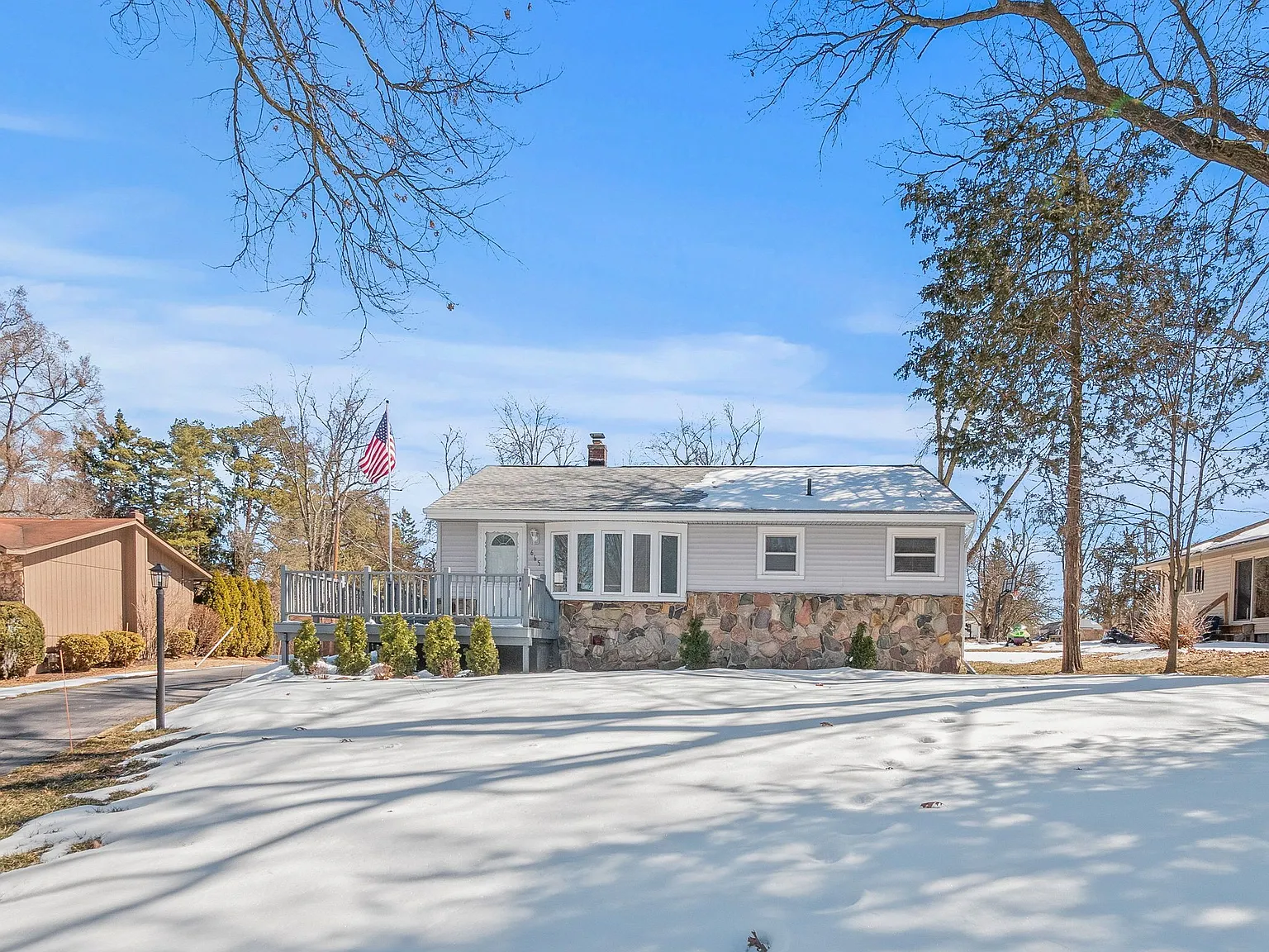 665 Oxbow Lake Rd photo 1