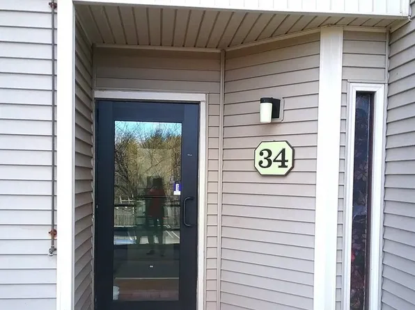 34 Thayer Pond Dr #4, Oxford, MA 01540