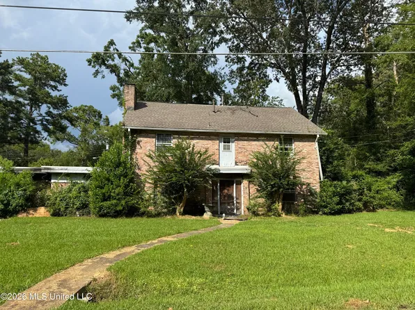1710 Hillview Dr, Jackson, MS 39211