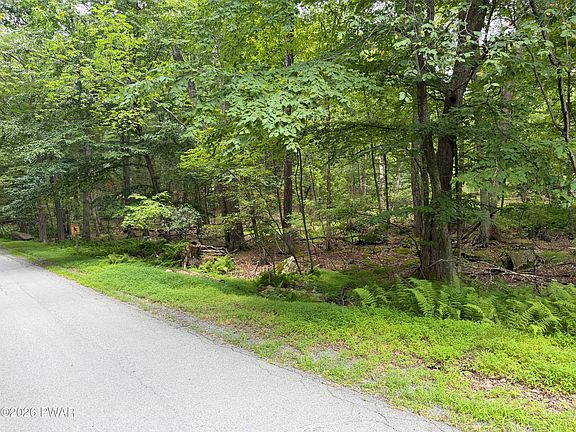 5th image of LOT Pine Grove Cir
