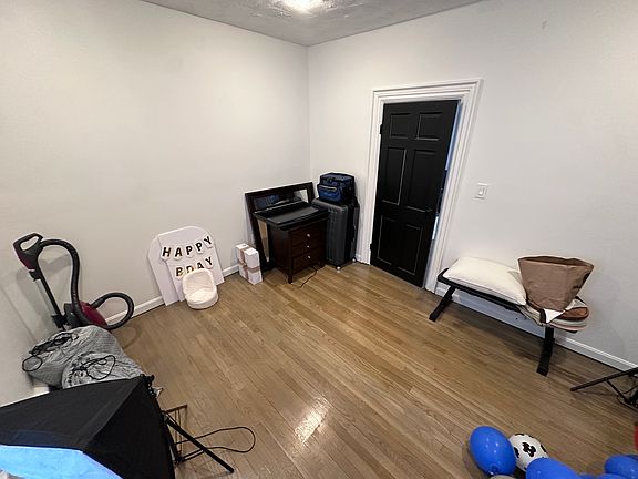5th image of 46 Broad St Floor 1