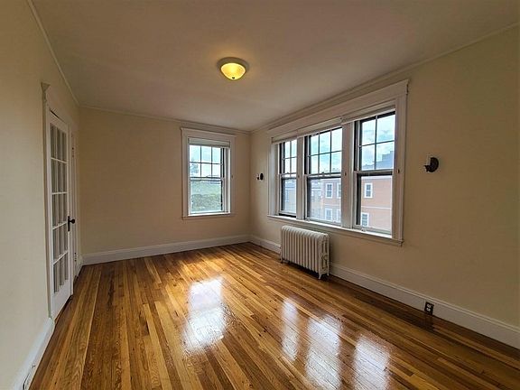 2nd image of 1 Crawford St APT 12