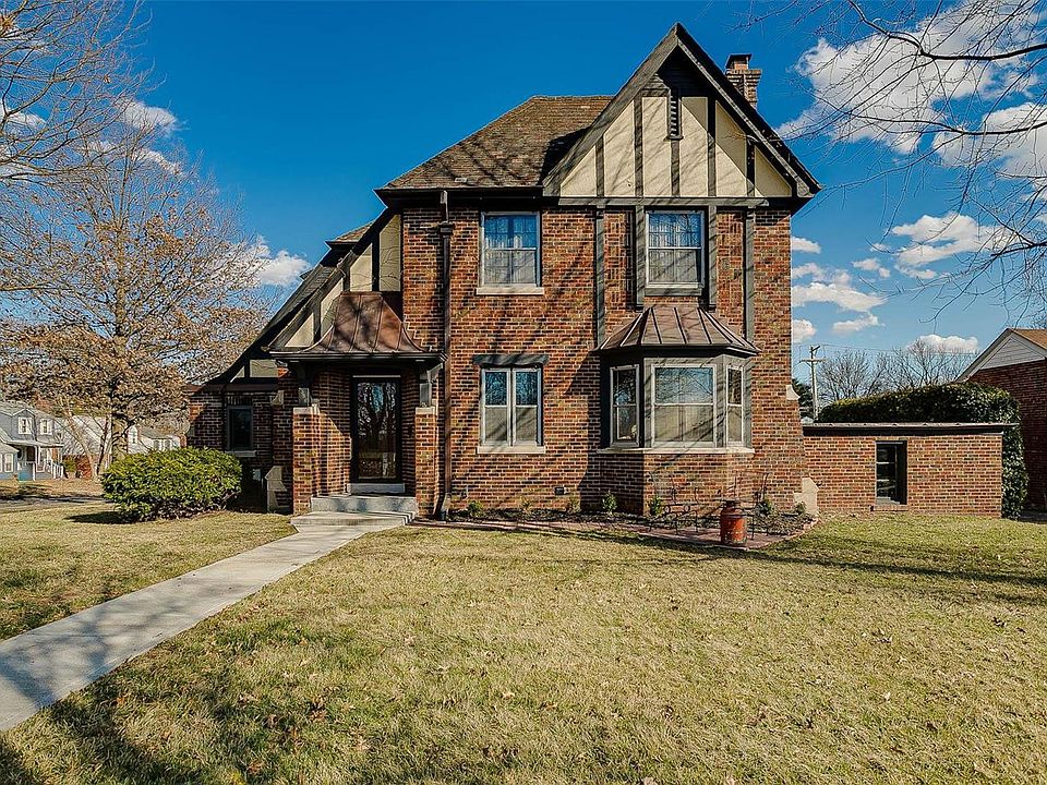 2nd image of 2350 Normandy Dr