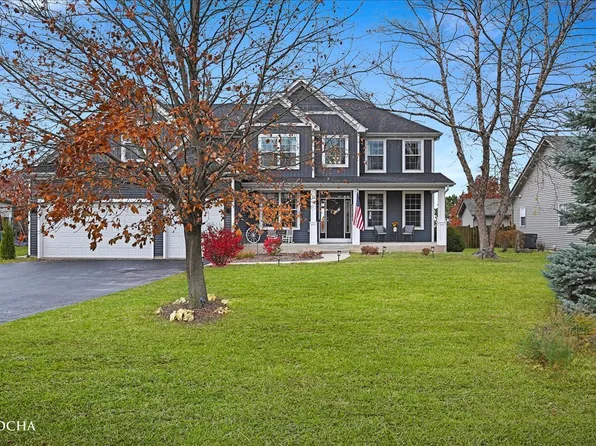 2121 Iroquois Ln, Yorkville, IL 60560